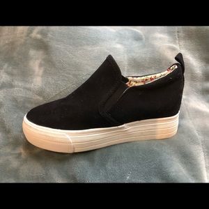Black platform slip-on sneakers. BRAND NEW!